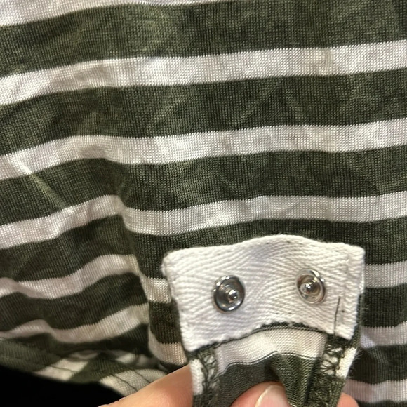 Eyeshadow Women’s LS Green Striped Cold Shoulder Bodysuit‎ Size Large NWT - Picture 6 of 9